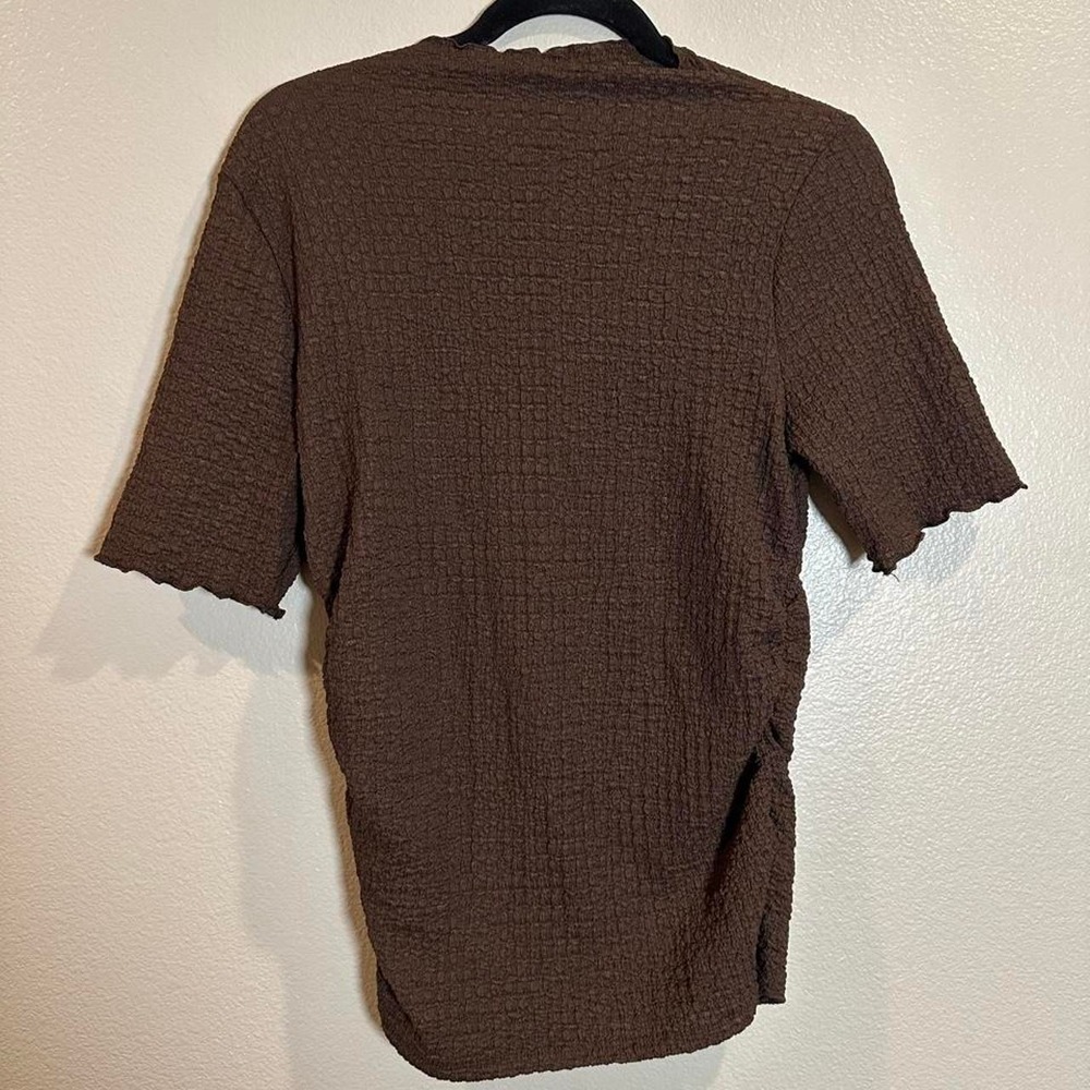 Brown crinkle textured polyester & spandex top